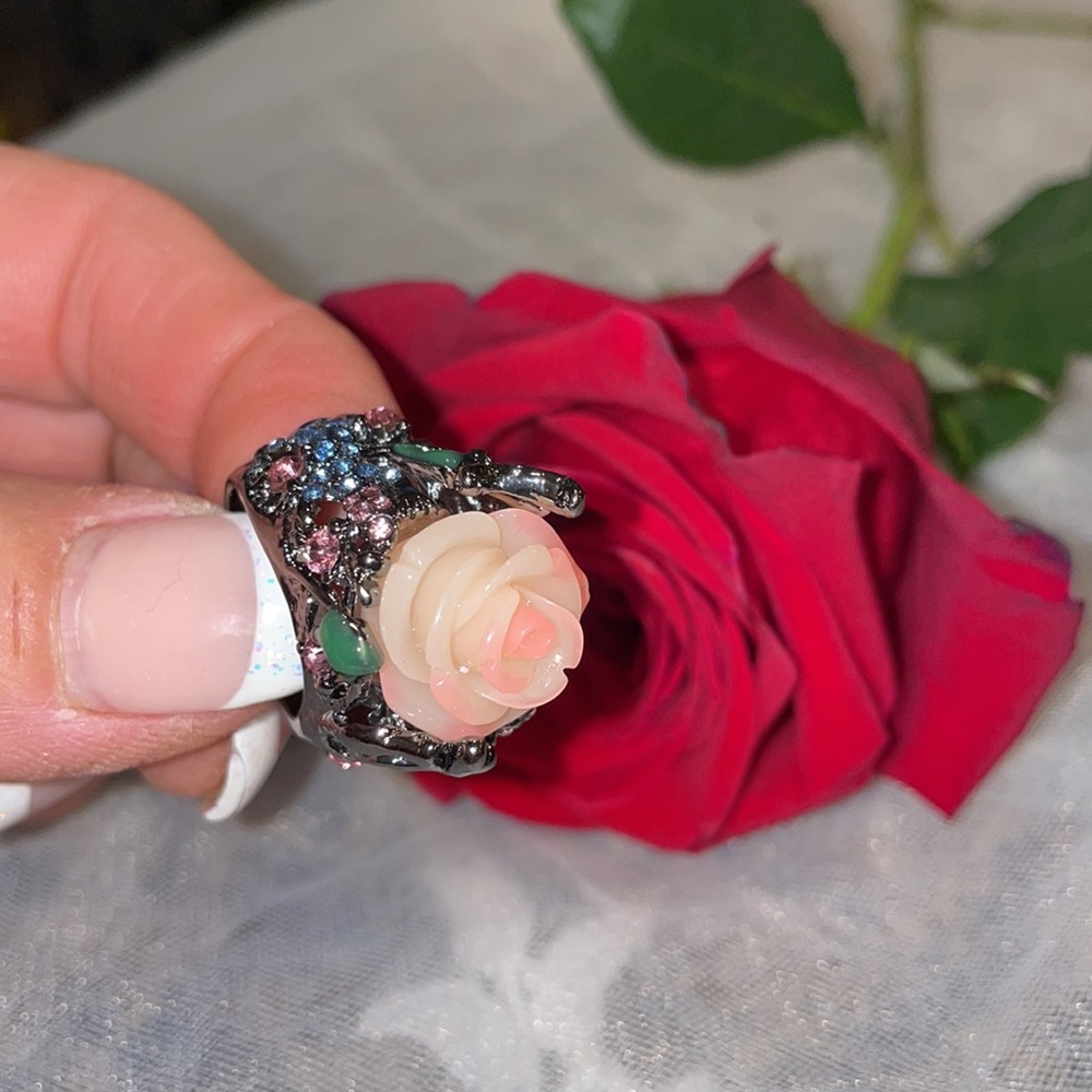 Beautiful RING  Rose design - Picture 8 of 10